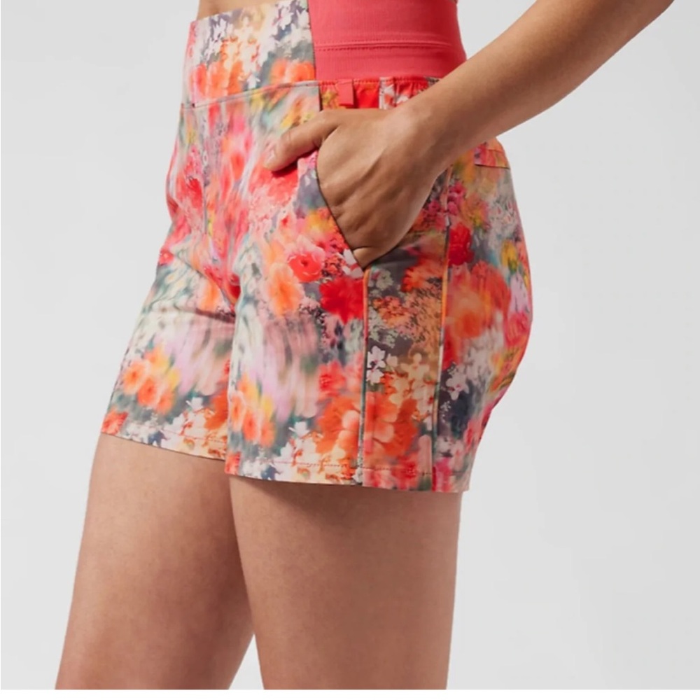 Athleta Brooklyn Floral Shorts 8 Orange